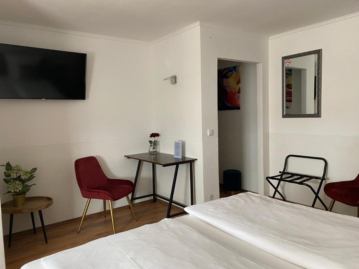 Hotel Am Hafen Mannheim Exterior photo